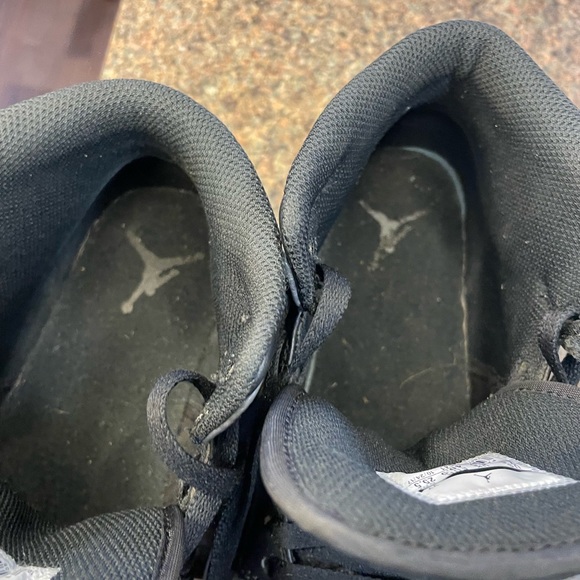 Nike Air Jordan 1 Retro Dark Grey Size 7.5 - Picture 10 of 12